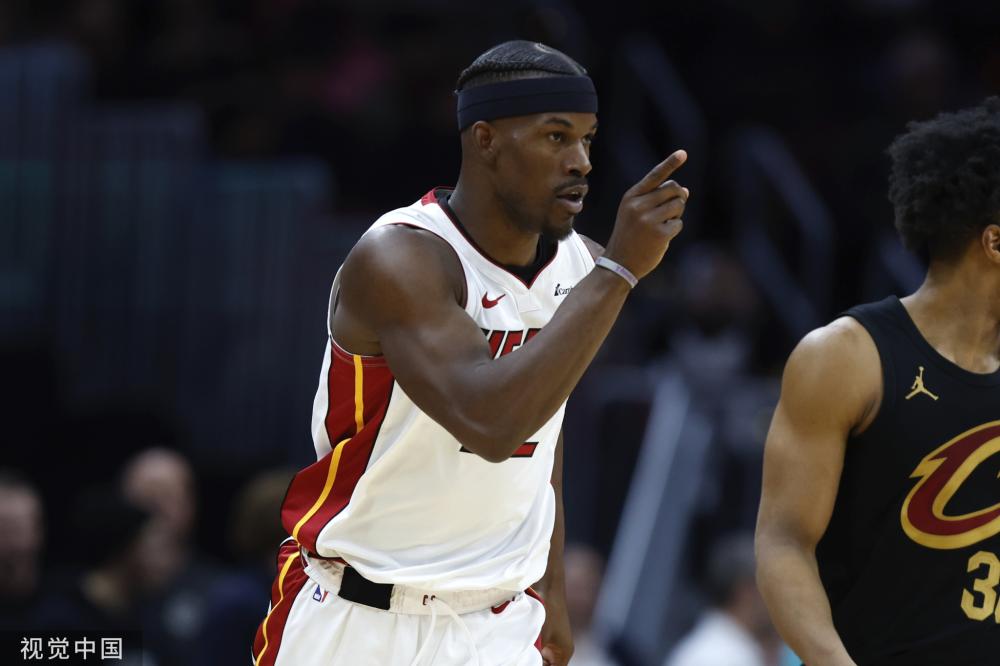 但年轻阵容 但年轻阵容