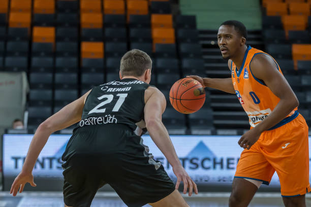 也折射出各 也折射出各