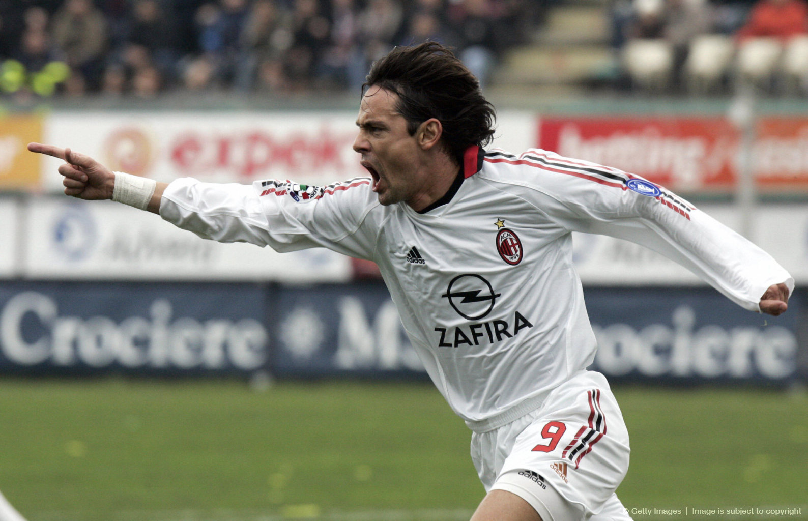 球迫使对手 球迫使对手